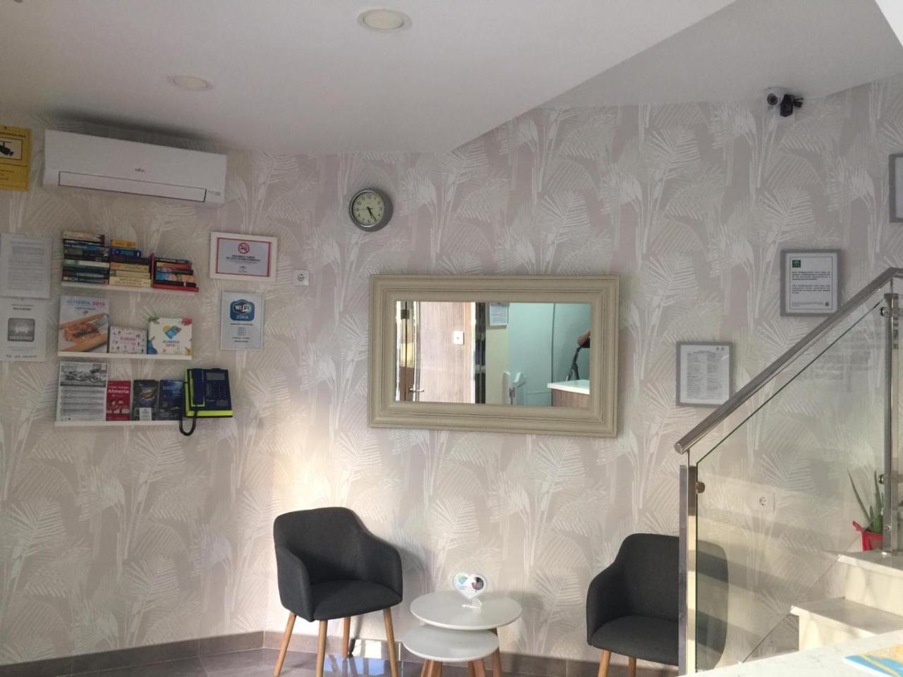 Hostal Maribel Almería Exteriér fotografie